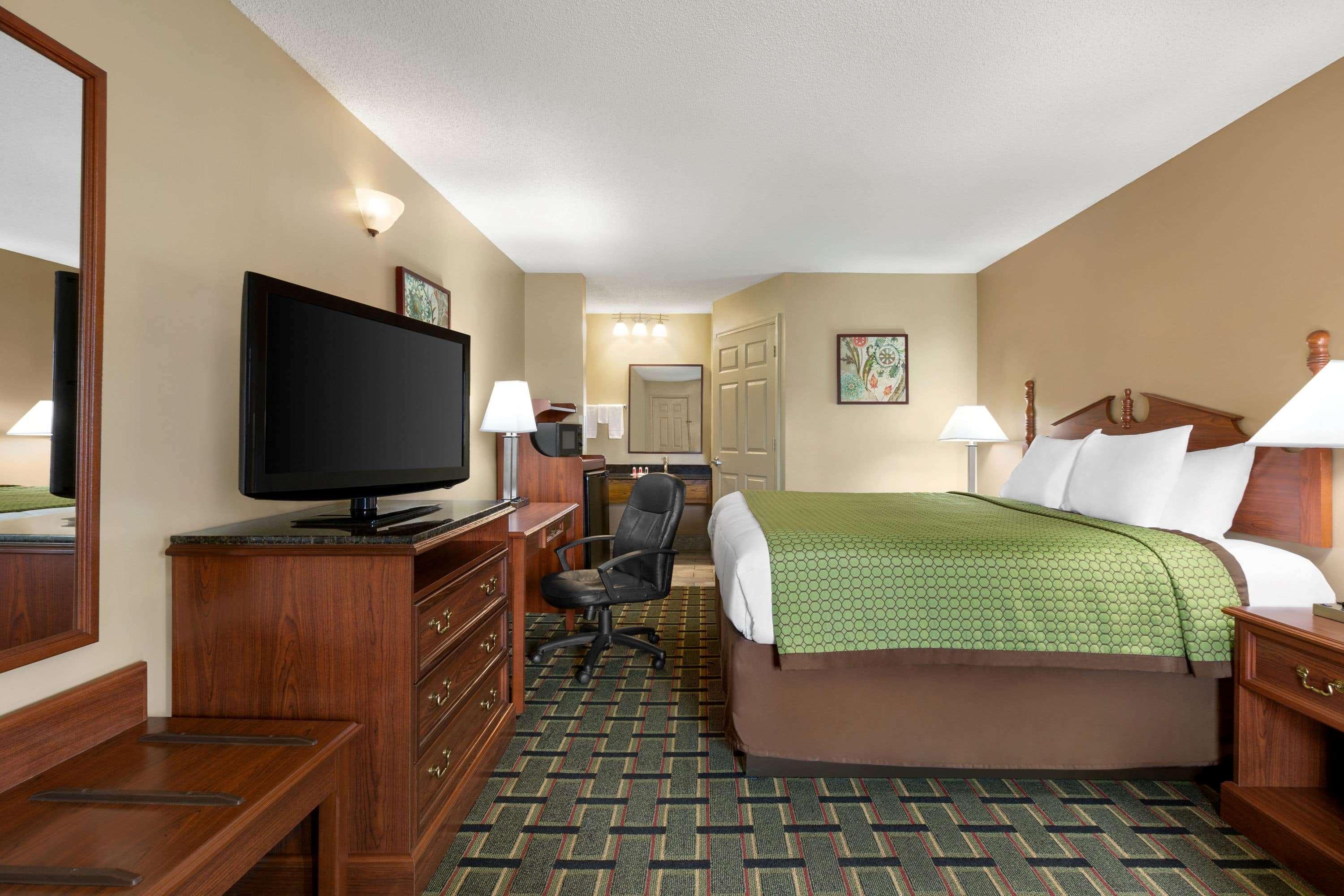 Baymont By Wyndham Warner Robins Motel Eksteriør billede