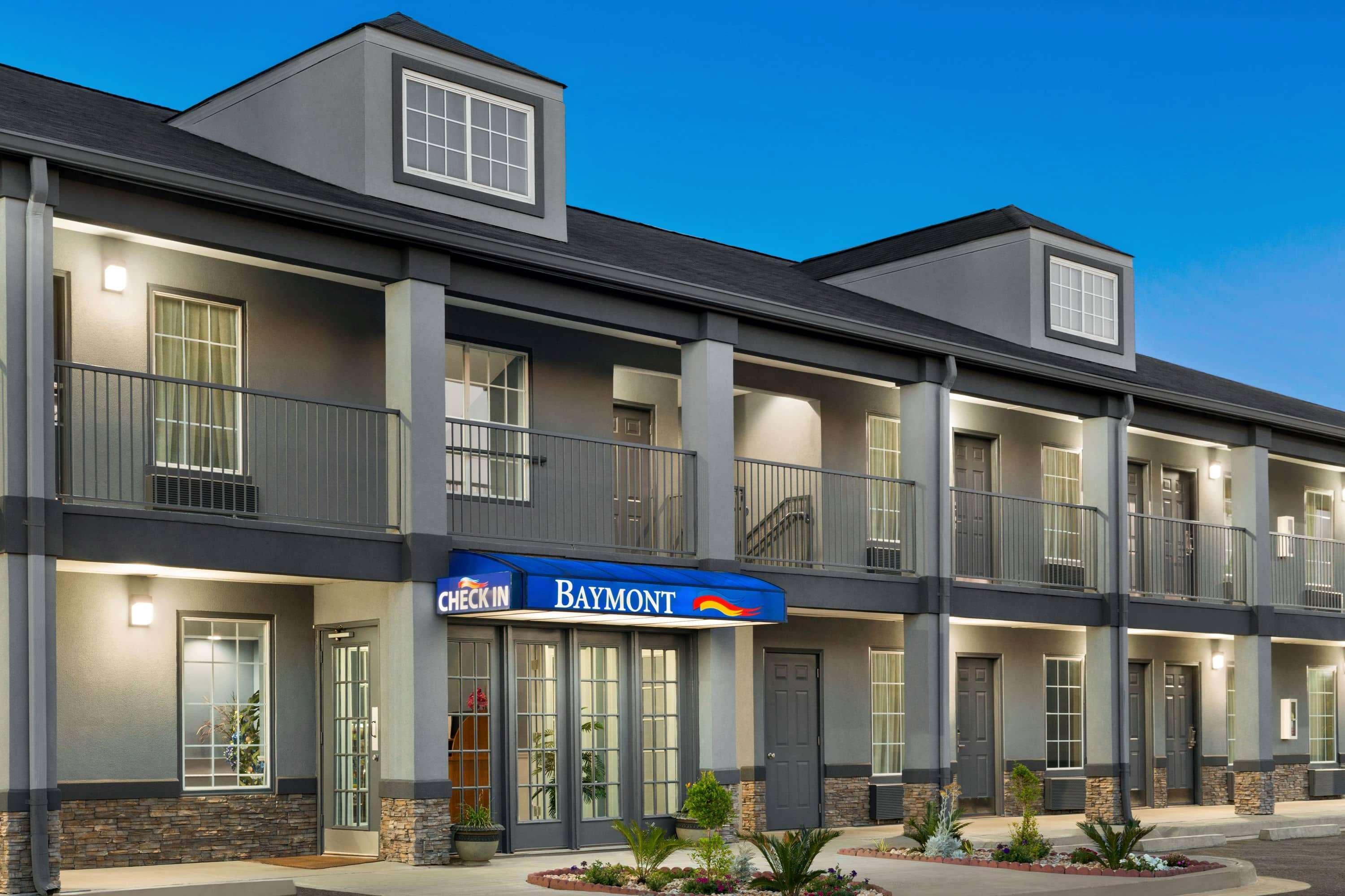 Baymont By Wyndham Warner Robins Motel Eksteriør billede